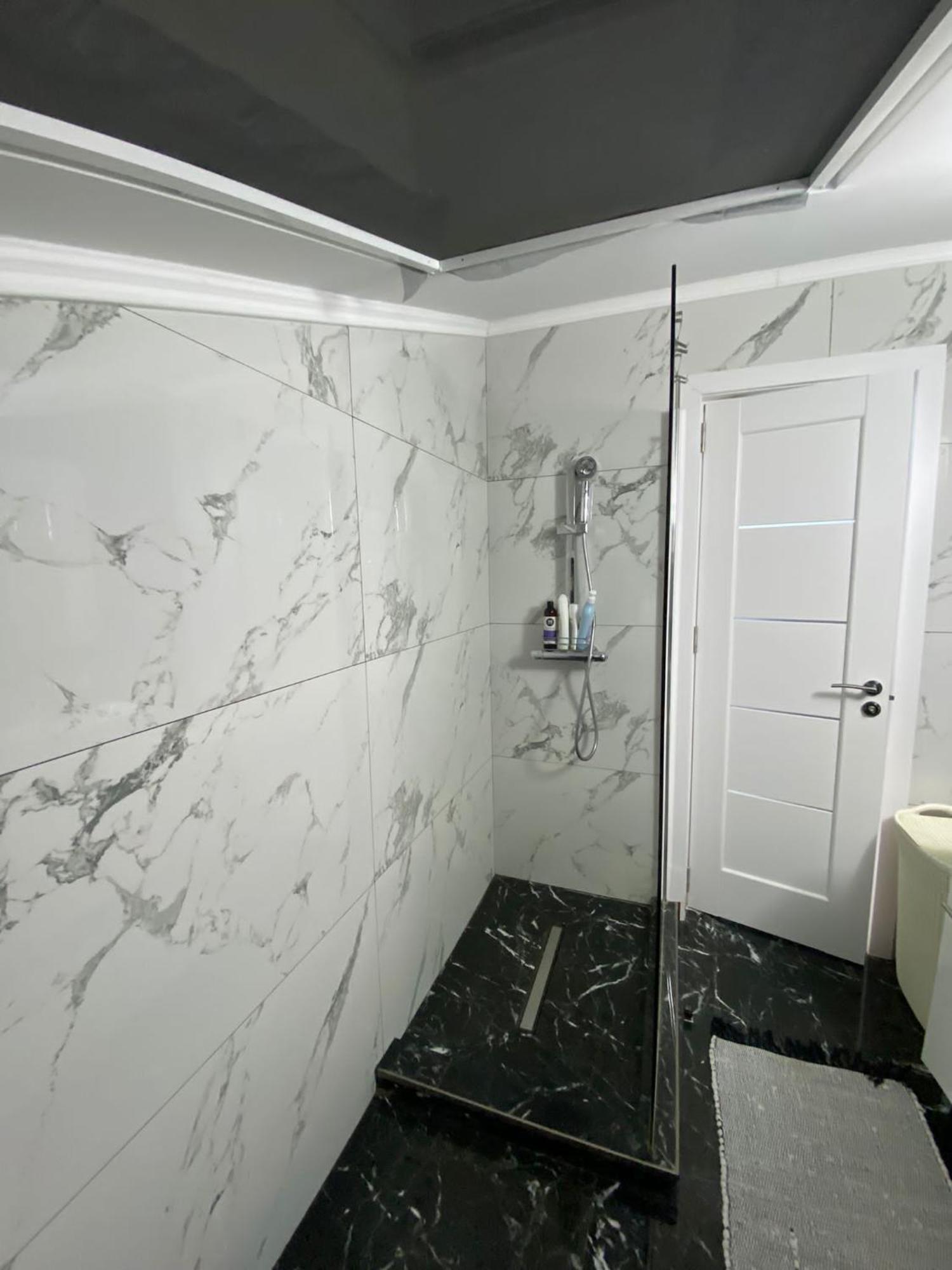 Apartament 2 Camere Tirgu Jiu Тыргу-Жиу Экстерьер фото